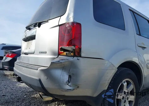 2010 Honda Pilot Touring from USA, damaged, VIN 5FNYF3H96AB009679